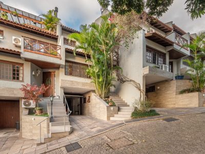 Casa em Condomínio à venda com 3 dormitórios, 174m² e 4 vagas no bairro Tristeza, Zona Sul de Porto Alegre
