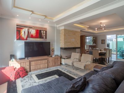 Casa em Condomínio à venda com 3 dormitórios, 157m² e 2 vagas no bairro Lagos de Nova Ipanema, Zona Sul de Porto Alegre