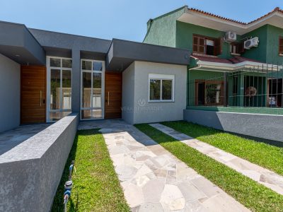 Casa Térrea à venda com 2 dormitórios, 65m² e 1 vaga no bairro Hípica, Zona Sul de Porto Alegre