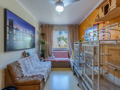 Apartamento à venda com 2 dormitórios, 59m² e 1 vaga no bairro Camaquã, Zona Sul de Porto Alegre