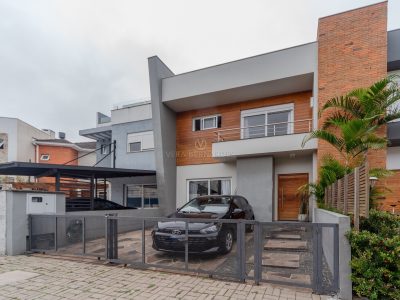 Casa em Condomínio à venda com 3 dormitórios, 152m² e 2 vagas no bairro Lagos de Nova Ipanema, Zona Sul de Porto Alegre