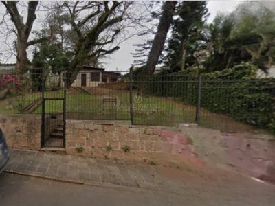 Terreno à venda com 412m² no bairro Tristeza, Zona Sul de Porto Alegre