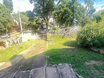 Terreno à venda com 560m² no bairro Cristal, Zona Sul de Porto Alegre