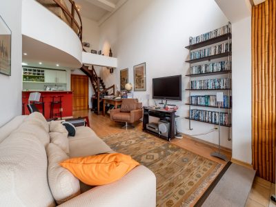 Cobertura à venda com 3 dormitórios, 187m² e 2 vagas no bairro Tristeza, Zona Sul de Porto Alegre