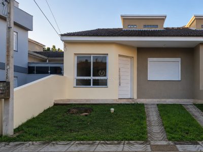 Casa Térrea à venda com 3 dormitórios, 73m² e 1 vaga no bairro Guarujá, Zona Sul de Porto Alegre