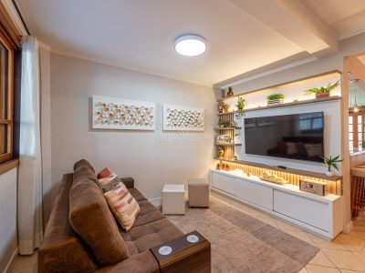 Casa à venda com 3 dormitórios, 174m² e 2 vagas no bairro Ipanema, Zona Sul de Porto Alegre