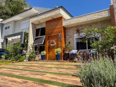 Casa em Condomínio à venda com 3 dormitórios, 98m² e 2 vagas no bairro Lagos de Nova Ipanema, Zona Sul de Porto Alegre