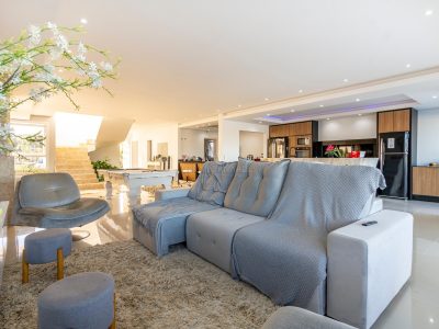 Casa em Condomínio à venda com 4 dormitórios, 330m² e 2 vagas no bairro Terra Ville, Zona Sul de Porto Alegre