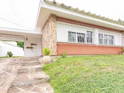 Casa em Condomínio à venda com 3 dormitórios, 198m² e 4 vagas no bairro Tristeza, Zona Sul de Porto Alegre