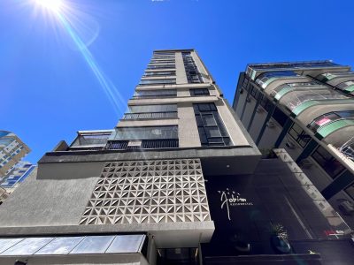 Apartamento à venda com 3 dormitórios, 121m² e 2 vagas no bairro Meia Praia em Itapema