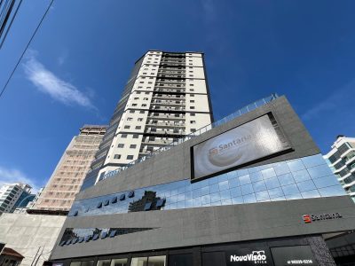 Apartamento à venda com 3 dormitórios, 123m² e 2 vagas no bairro Meia Praia em Itapema