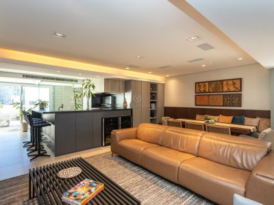 Cobertura à venda com 3 dormitórios, 373m² e 5 vagas no bairro Tristeza, Zona Sul de Porto Alegre