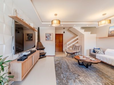 Casa em Condomínio à venda com 3 dormitórios, 146m² e 2 vagas no bairro Cavalhada, Zona Sul de Porto Alegre