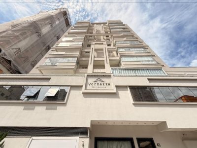 Apartamento à venda com 3 dormitórios, 103m² e 2 vagas no bairro Centro em Itapema
