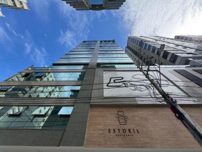Apartamento à venda com 3 dormitórios, 110m² e 2 vagas no bairro Meia Praia em Itapema