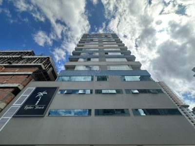 Apartamento à venda com 2 dormitórios, 86m² e 2 vagas no bairro Pereque em Porto Belo