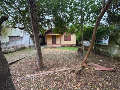 Terreno à venda com 440m² no bairro Ipanema, Zona Sul de Porto Alegre