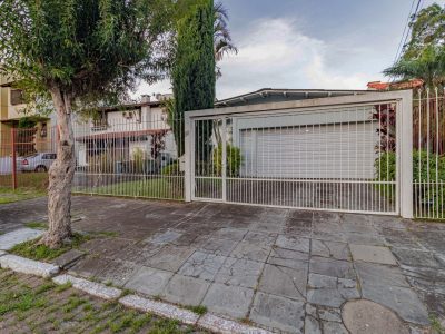 Casa Térrea à venda com 3 dormitórios, 181m² e 2 vagas no bairro Ipanema, Zona Sul de Porto Alegre