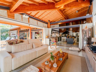 Casa à venda com 4 dormitórios, 746m² e 5 vagas no bairro Jardim Isabel, Zona Sul de Porto Alegre