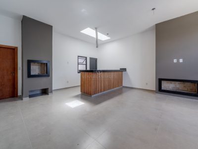Casa à venda com 3 dormitórios, 94m² e 1 vaga no bairro Aberta dos Morros, Zona Sul de Porto Alegre