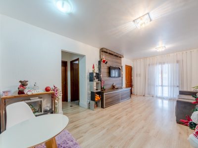 Casa à venda com 3 dormitórios, 100m² e 1 vaga no bairro Hípica, Zona Sul de Porto Alegre