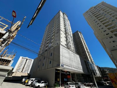 Apartamento à venda com 3 dormitórios, 70m² e 1 vaga no bairro Tabuleiro em Itapema