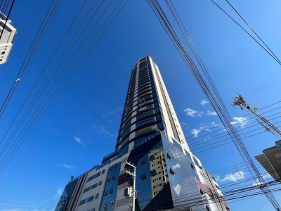 Apartamento à venda com 3 dormitórios, 128m² e 3 vagas no bairro Meia Praia em Itapema