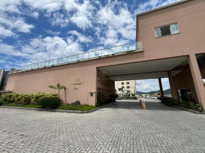 Apartamento à venda com 2 dormitórios, 55m² e 1 vaga no bairro Morretes em Itapema