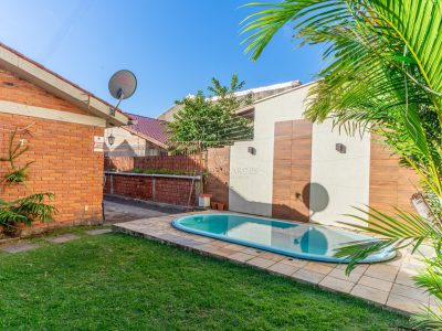 Casa Térrea à venda com 3 dormitórios, 160m² e 2 vagas no bairro Ipanema, Zona Sul de Porto Alegre