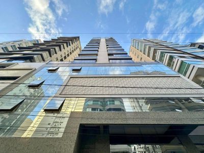 Apartamento à venda com 4 dormitórios, 206m² e 3 vagas no bairro Meia Praia em Itapema