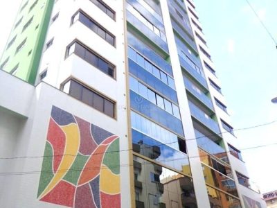 Apartamento à venda com 4 dormitórios, 193m² e 2 vagas no bairro Meia Praia em Itapema
