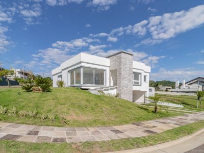 Casa em Condomínio à venda com 3 dormitórios, 253m² e 2 vagas no bairro Alphaville, Zona Sul de Porto Alegre