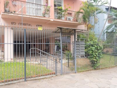 Apartamento à venda com 2 dormitórios, 80m² e 1 vaga no bairro Camaquã, Zona Sul de Porto Alegre