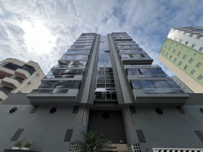 Apartamento à venda com 4 dormitórios, 159m² e 2 vagas no bairro Meia Praia em Itapema