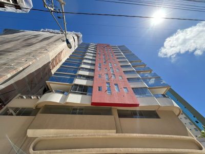 Apartamento à venda com 3 dormitórios, 173m² e 2 vagas no bairro Centro em Itapema