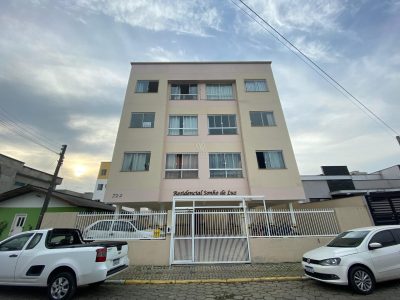 Apartamento à venda com 2 dormitórios, 62m² e 1 vaga no bairro Morretes em Itapema