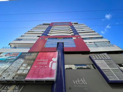 Apartamento à venda com 3 dormitórios, 148m² e 2 vagas no bairro Meia Praia em Itapema
