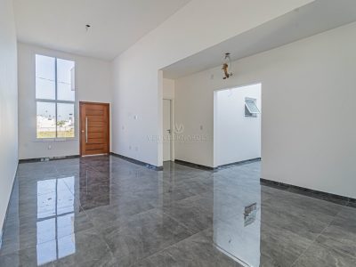 Casa à venda com 3 dormitórios, 100m² e 2 vagas no bairro Lagos de Nova Ipanema, Zona Sul de Porto Alegre