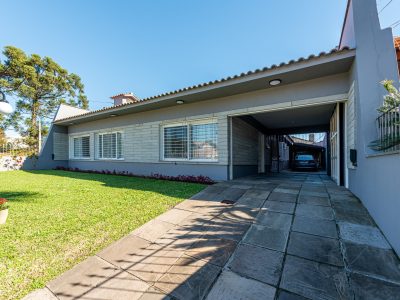 Casa à venda com 3 dormitórios, 360m² e 4 vagas no bairro Jardim Isabel, Zona Sul de Porto Alegre