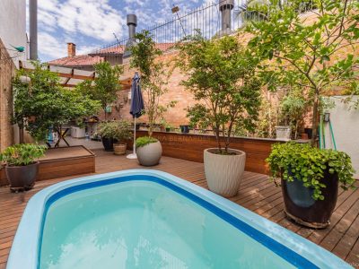 Casa em Condomínio à venda com 4 dormitórios, 283m² e 2 vagas no bairro Jardim Isabel, Zona Sul de Porto Alegre