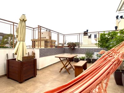 Cobertura à venda com 3 dormitórios, 172m² e 2 vagas no bairro Tristeza, Zona Sul de Porto Alegre