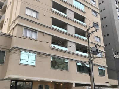 Apartamento à venda com 2 dormitórios, 80m² e 2 vagas no bairro Pereque em Porto Belo