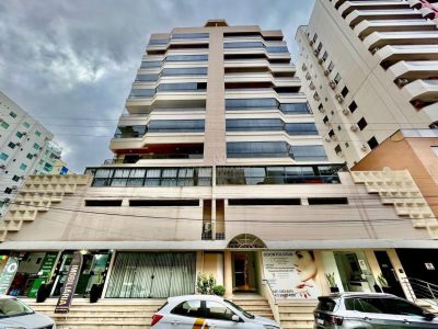 Apartamento à venda com 3 dormitórios, 101m² no bairro Meia Praia em Itapema