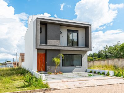 Casa em Condomínio à venda com 3 dormitórios, 145m² e 2 vagas no bairro Hípica, Zona Sul de Porto Alegre