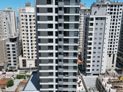 Apartamento à venda com 2 dormitórios, 70m² e 2 vagas no bairro Morretes em Itapema