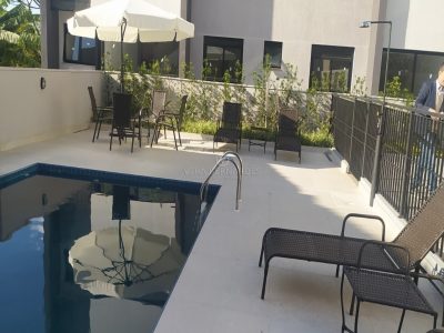 Apartamento à venda com 1 dormitório, 52m² e 2 vagas no bairro Nonoai, Zona Sul de Porto Alegre