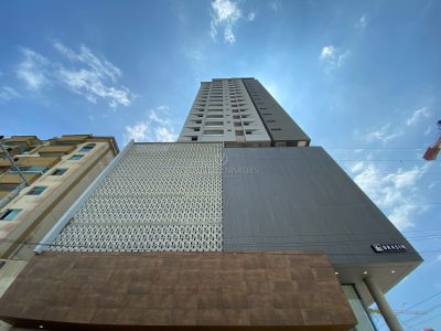 Apartamento à venda com 2 dormitórios, 902m² e 2 vagas no bairro Pereque em Porto Belo