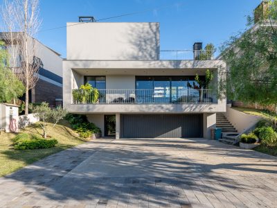 Casa em Condomínio à venda com 4 dormitórios, 411m² e 3 vagas no bairro Alphaville, Zona Sul de Porto Alegre