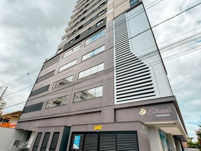 Apartamento à venda com 2 dormitórios, 87m² e 2 vagas no bairro Pereque em Porto Belo
