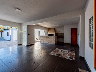 Casa Térrea à venda com 3 dormitórios, 152m² e 5 vagas no bairro Ipanema, Zona Sul de Porto Alegre